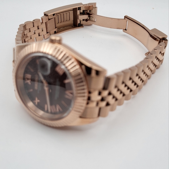 New Seiko Mod 39mm Automatic Watch - Picture 9 of 9